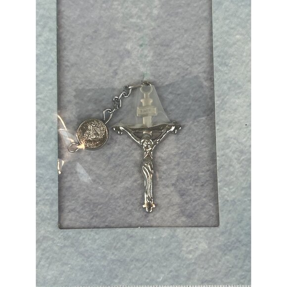 Vintage St. Anthony Devotional Keychain Crucifix & Medal NOS Catholic - Picture 2 of 3